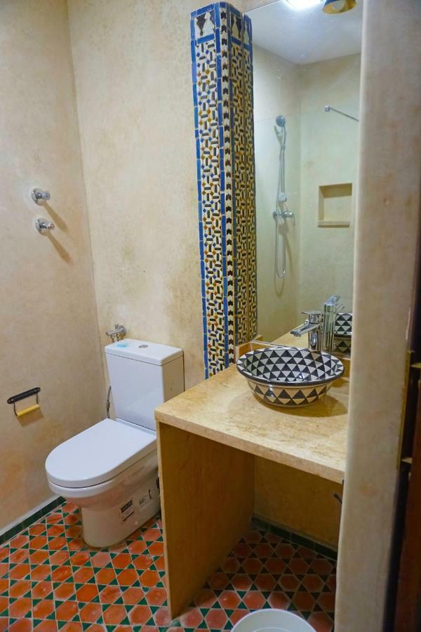 Dar Fama Bed & Breakfast Tétouan Екстериор снимка